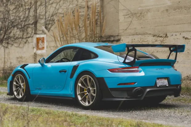 2018 911 GT2 RS photo 2