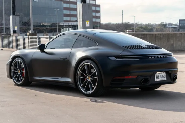 2022 911 Carrera 4S photo 2