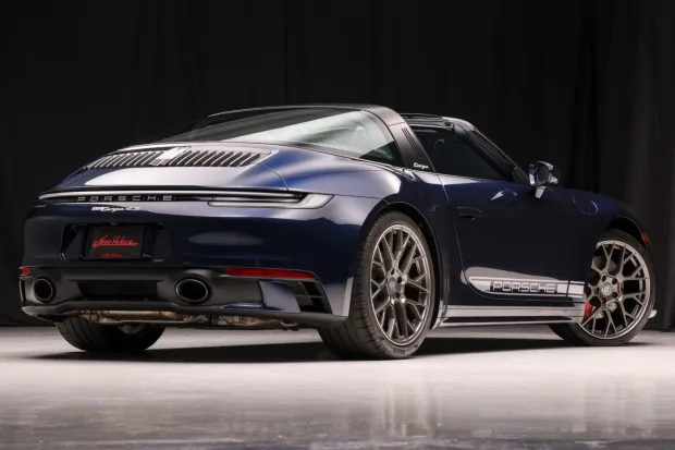 2022 911 Targa 4S photo 2