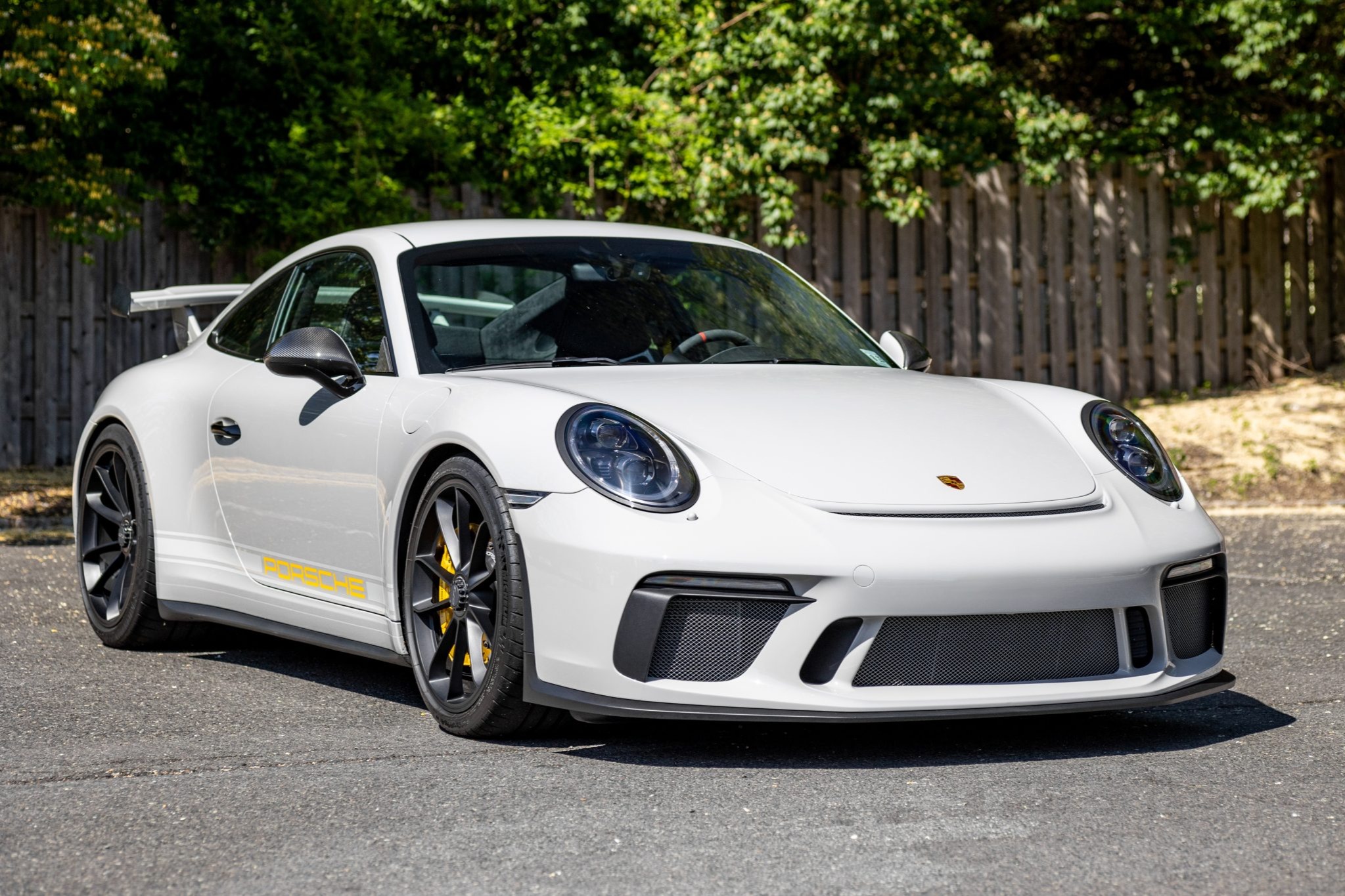 2018 911 GT3 photo 2