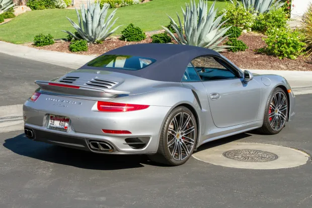 2015 911 Turbo Cabriolet photo 2
