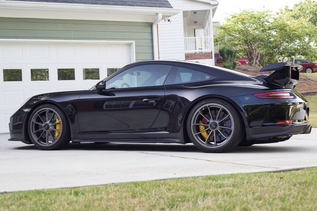 2018 911 GT3 photo 2