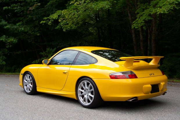 2004 911 GT3 photo 2