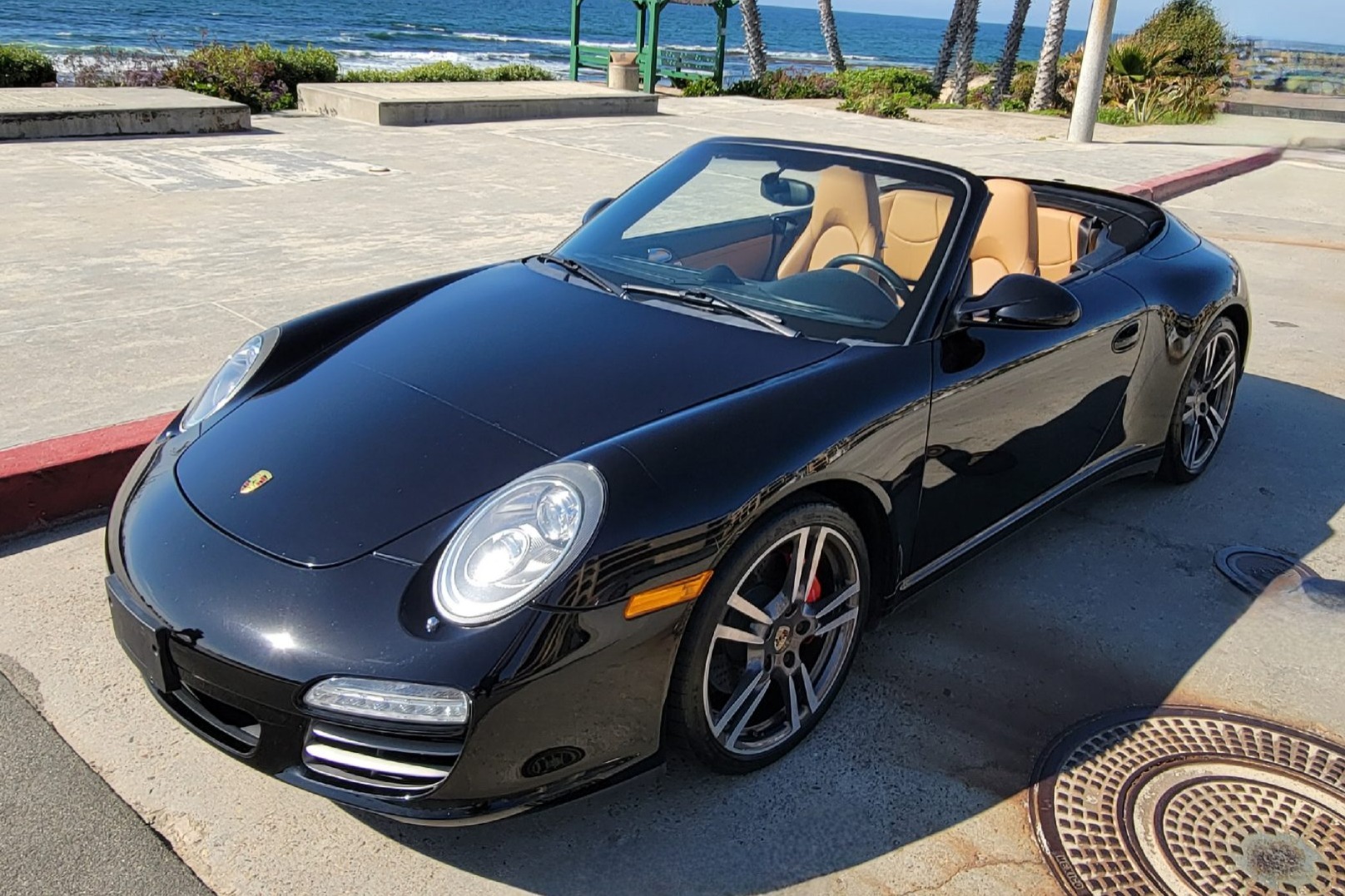 2011 911 Carrera 4S Cabriolet photo 2