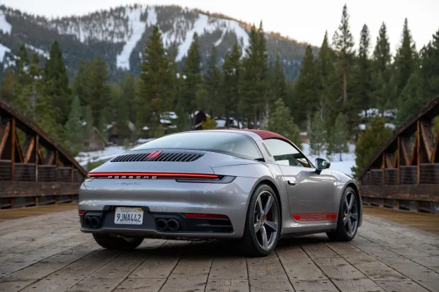2023 911 Targa 4S photo 2