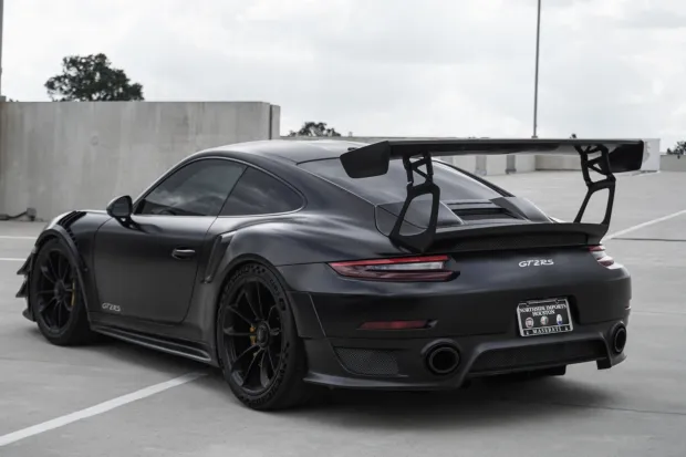 2018 911 GT2 RS photo 2