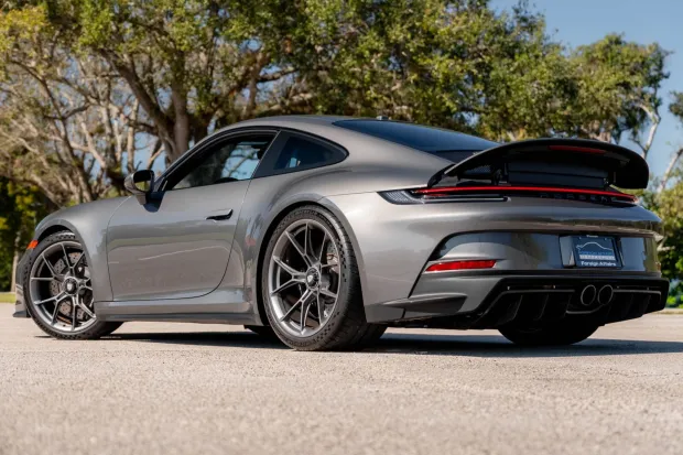 2022 911 GT3 photo 2