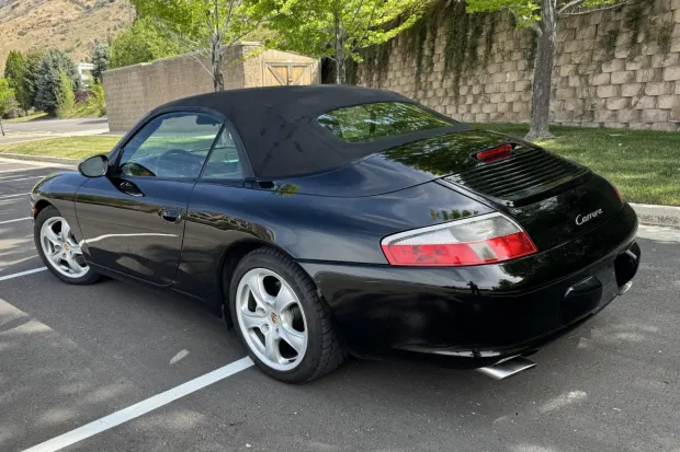 2002 911 Carrera photo 2