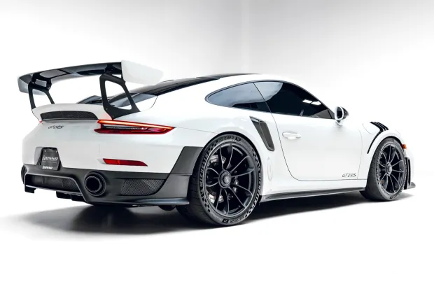 2019 911 GT2 RS photo 2