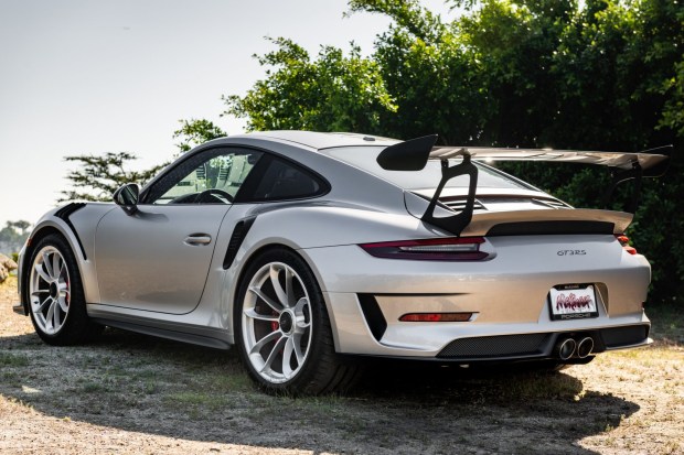 2019 911 GT3 RS photo 2