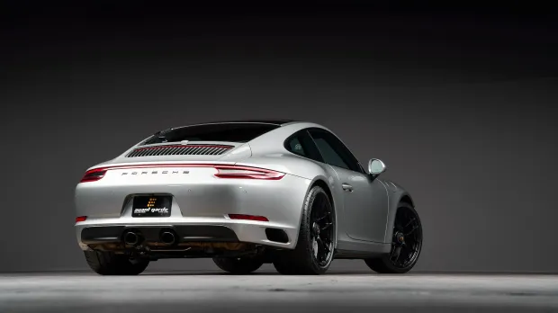 2018 911 Carrera 4 GTS photo 2