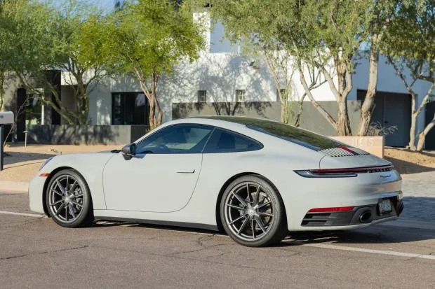 2024 911 Carrera T photo 2