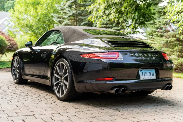 2012 911 Carrera S Cabriolet photo 2