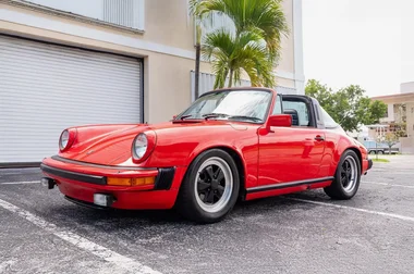 1983 Porsche 911 targa