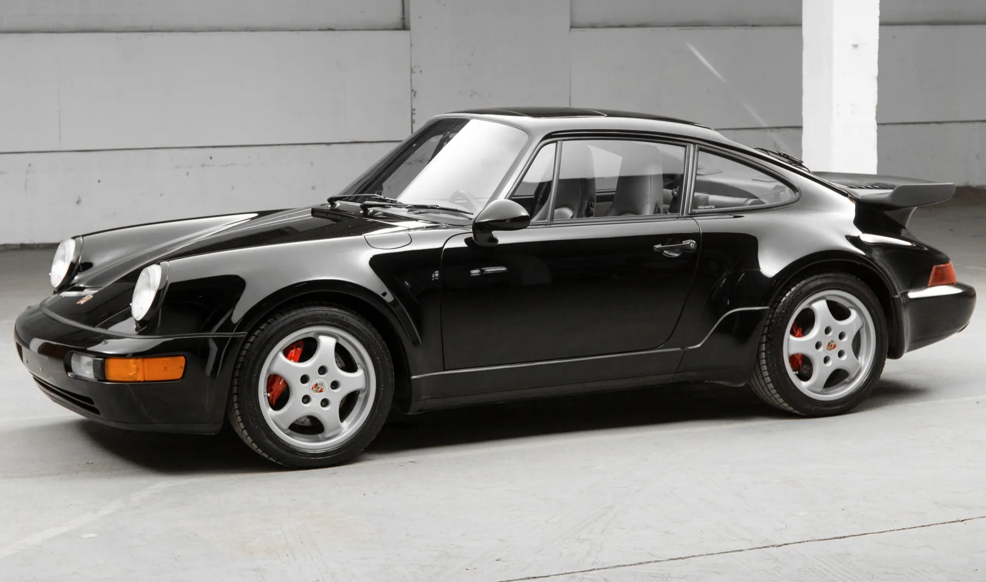 2021 Porsche 911 Carrera