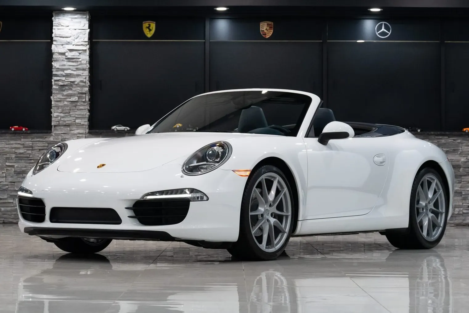 2013 Porsche 911 Carrera Cabriolet