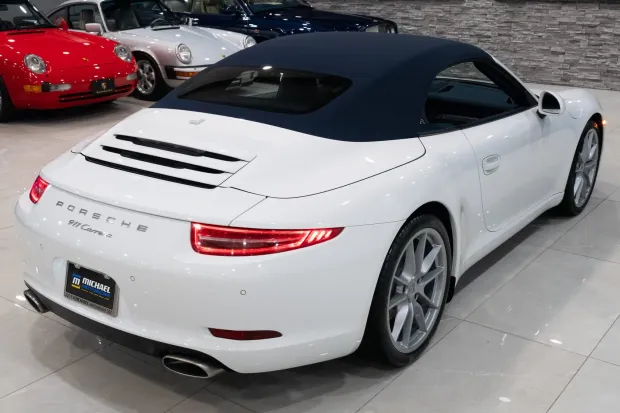2013 911 Carrera Cabriolet photo 2