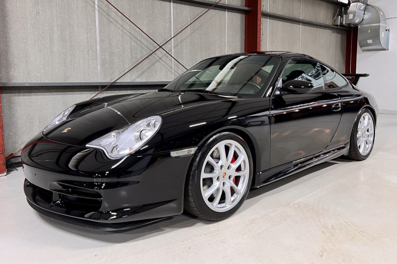 2004 911 GT3 photo 2