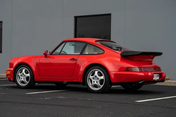 2022 911 Carrera photo 2