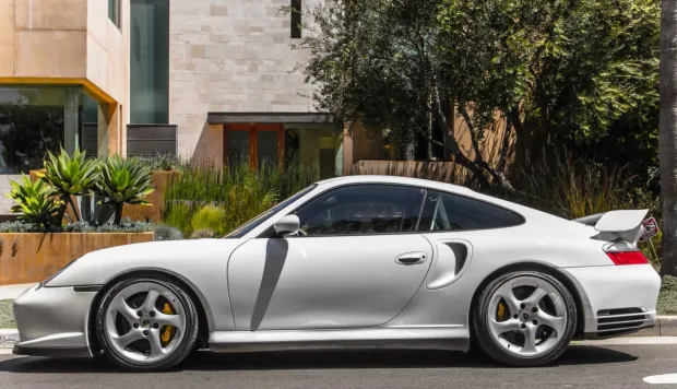 2002 911 GT2 photo 2