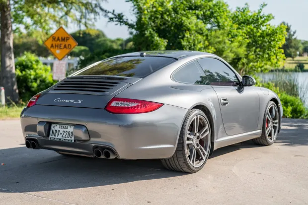 2012 911 Carrera S photo 2