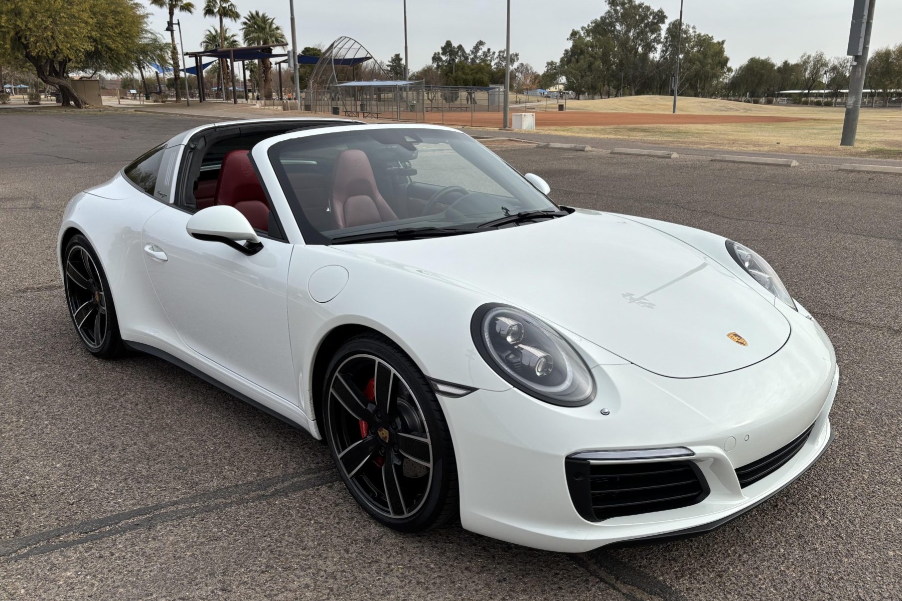 2017 911 Targa 4S photo 2