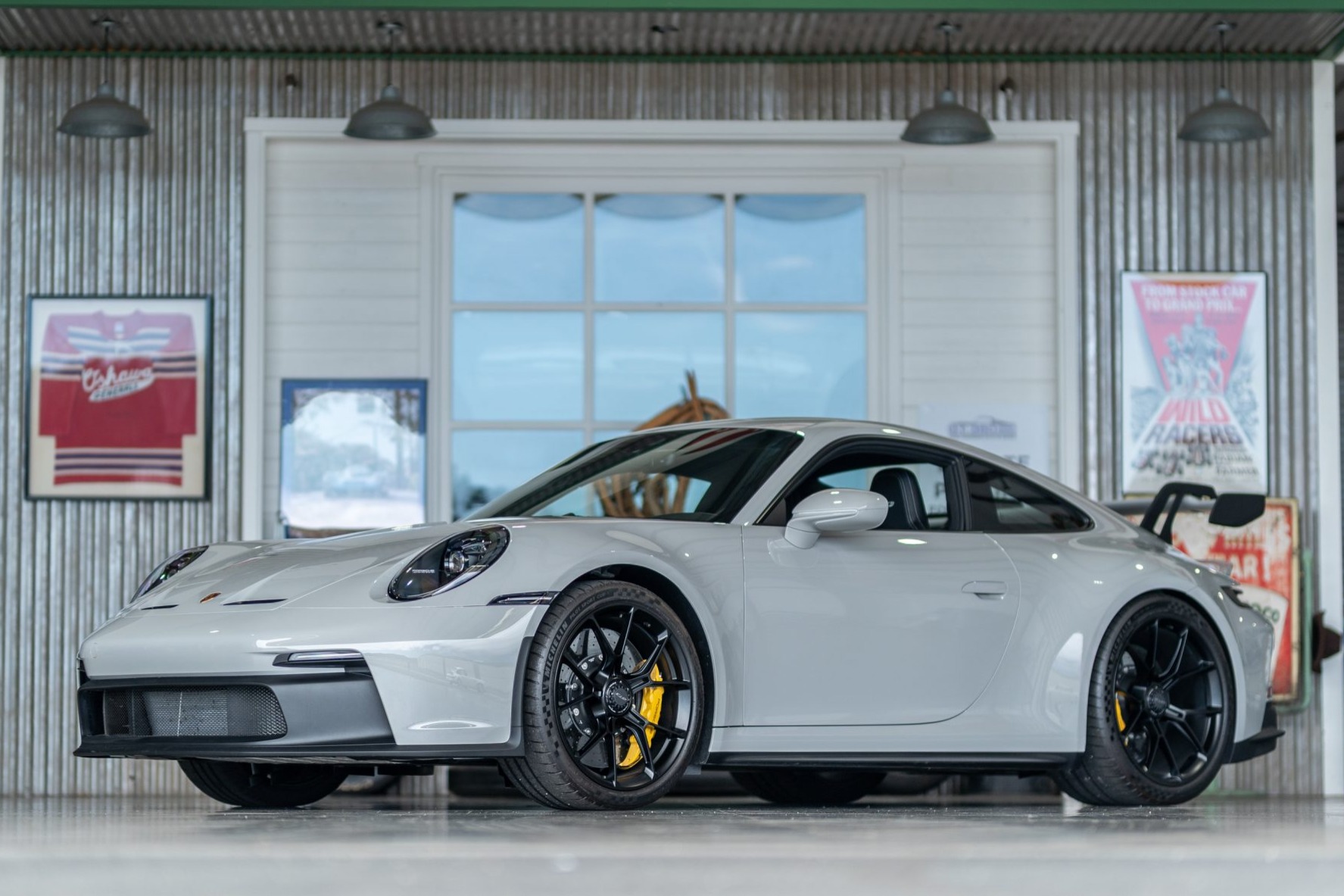 2022 911 GT3 photo 2