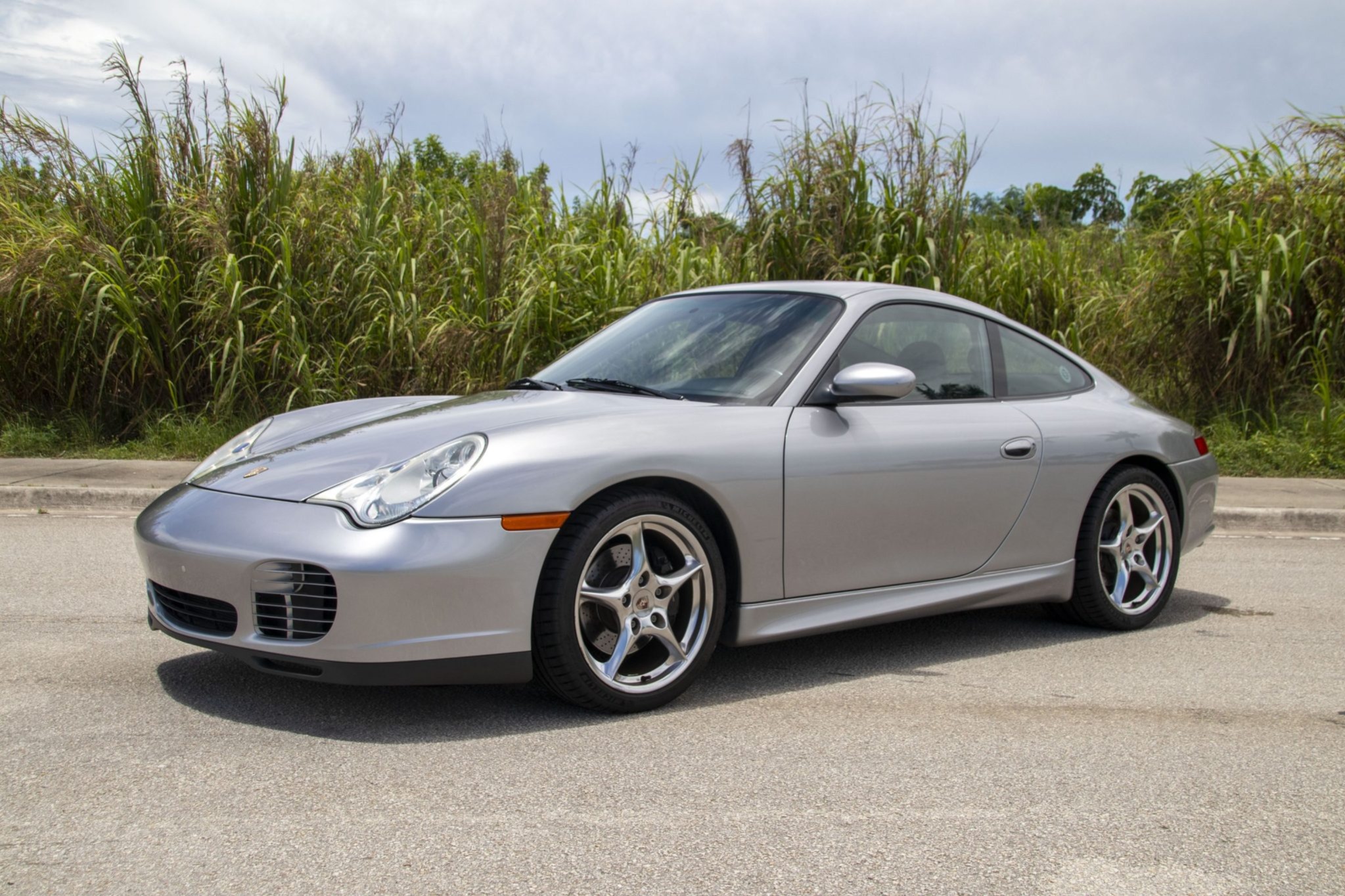 2004 911 Carrera photo 2