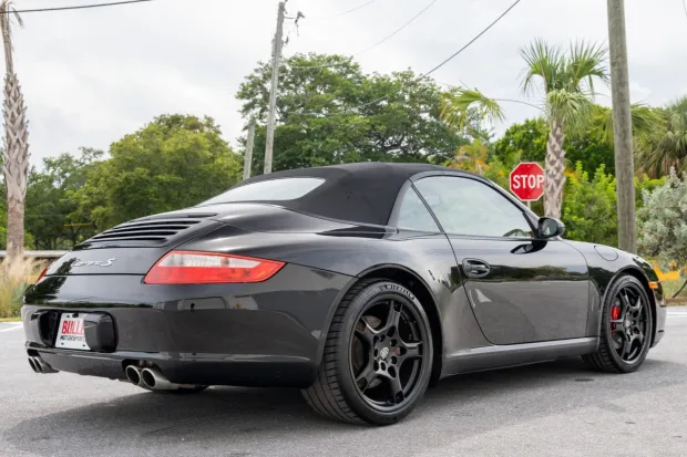 2005 911 Carrera S photo 2
