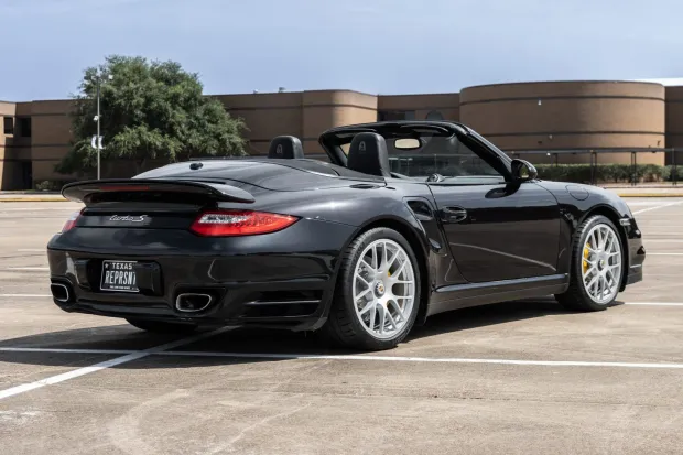 2011 911 Turbo photo 2