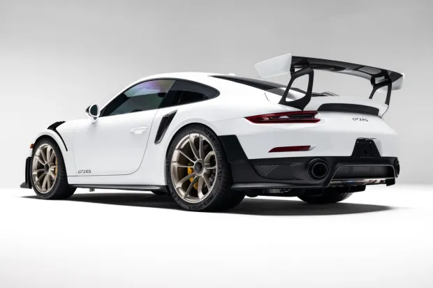 2019 911 GT2 RS photo 2