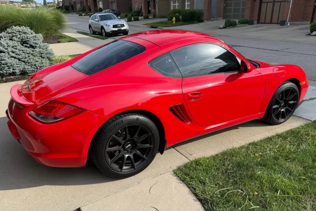 2012 Cayman Base photo 2