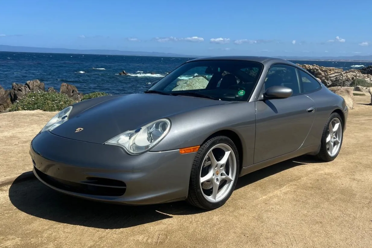 2004 Porsche 911 Carrera