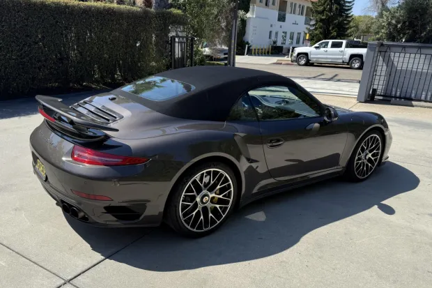 2015 911 Turbo S Cabriolet photo 2
