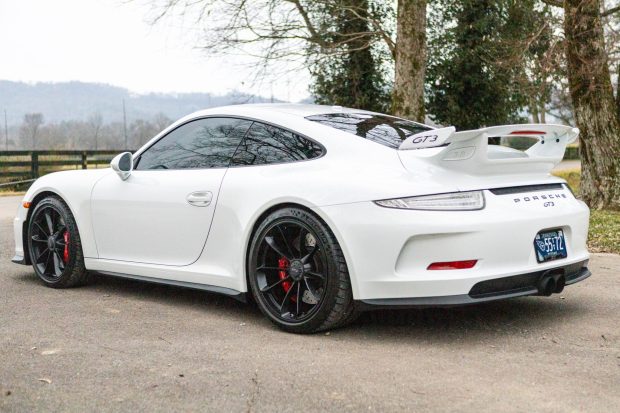 2016 911 GT3 photo 2