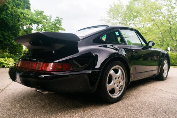 2021 911 Carrera photo 2