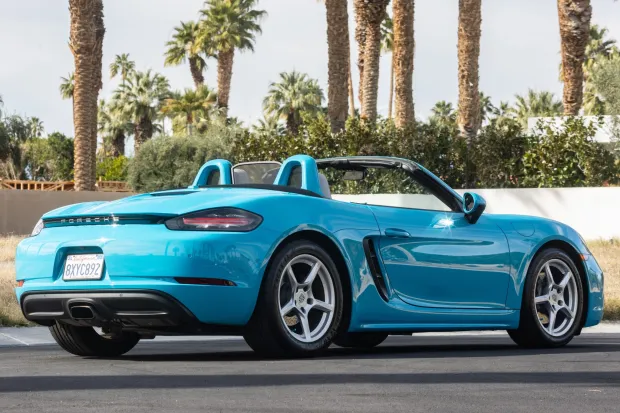 2018 718 Boxster Base photo 2