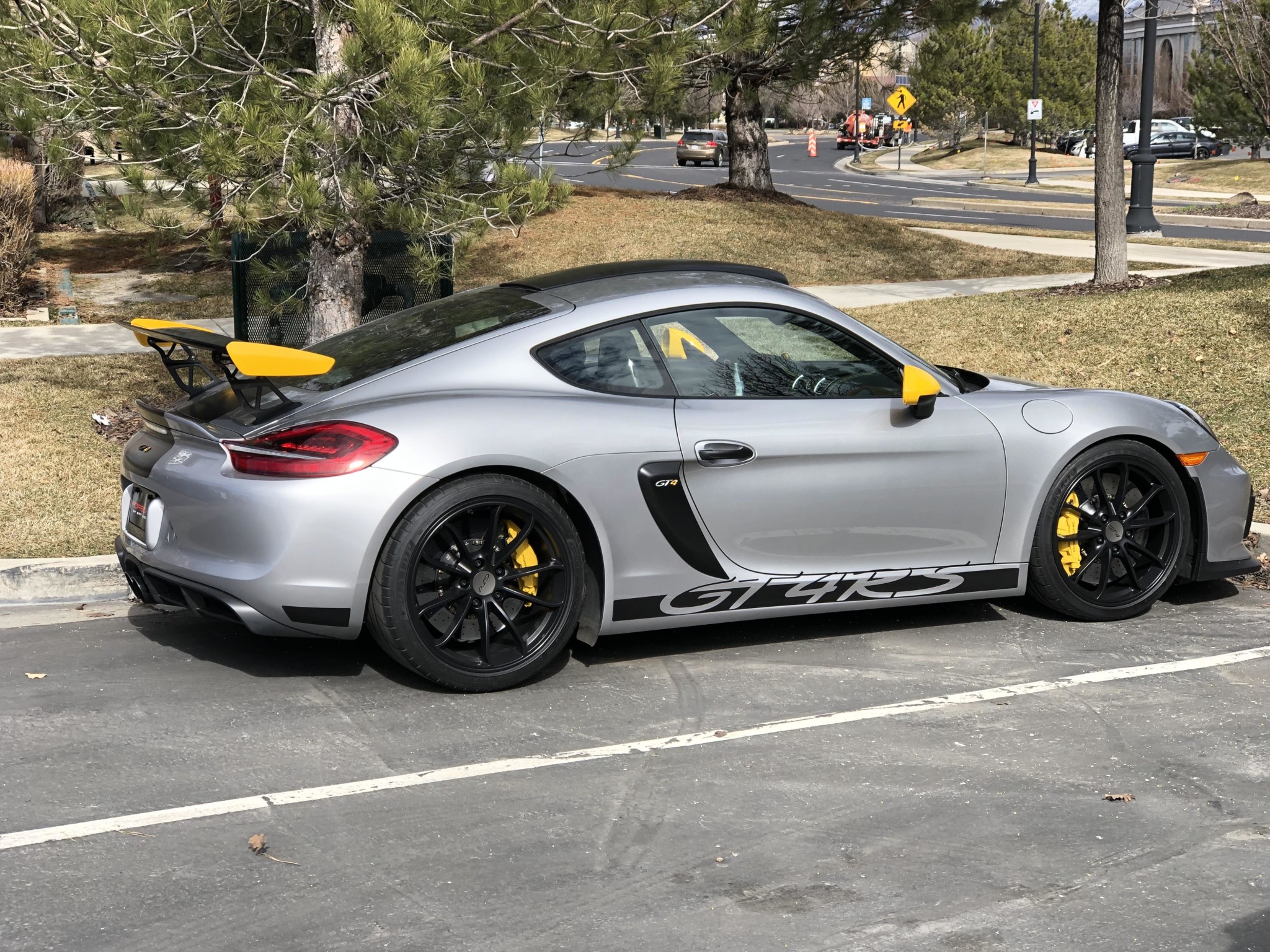 2016 Cayman GT4 photo 2