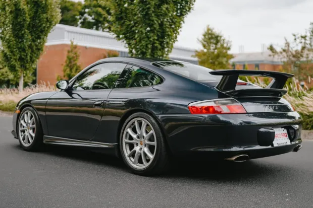 2004 911 GT3 photo 2