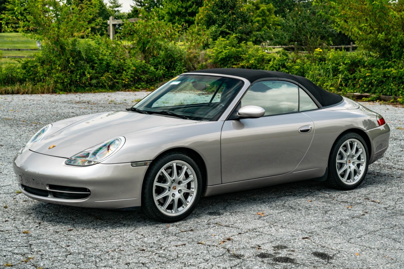 2001 911 Carrera 4 Cabriolet photo 2