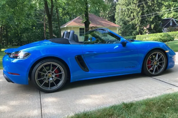 2022 718 Boxster Turbo photo 2