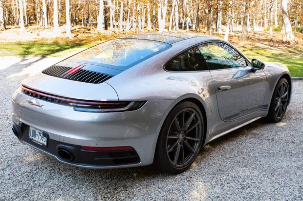 2024 911 Carrera T photo 2