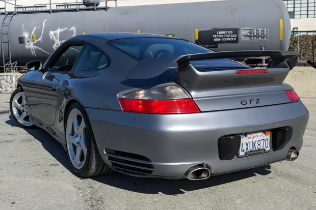 2002 911 GT2 photo 2