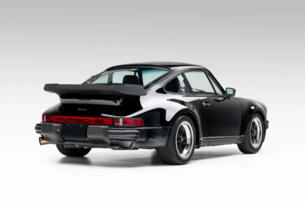 2016 911 Turbo photo 2