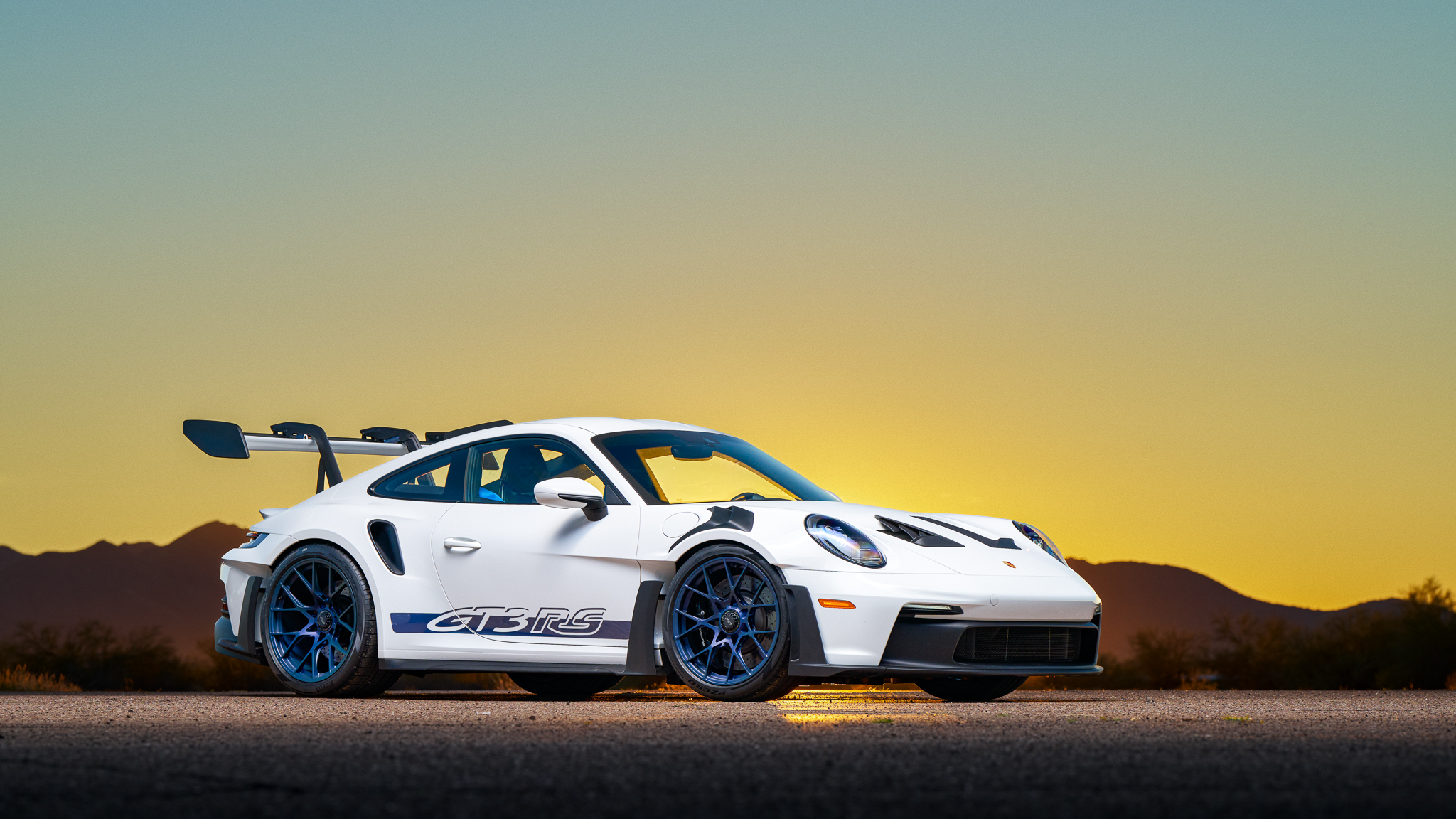 2023 911 GT3 RS photo 2
