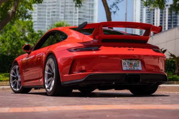 2018 911 GT3 photo 2
