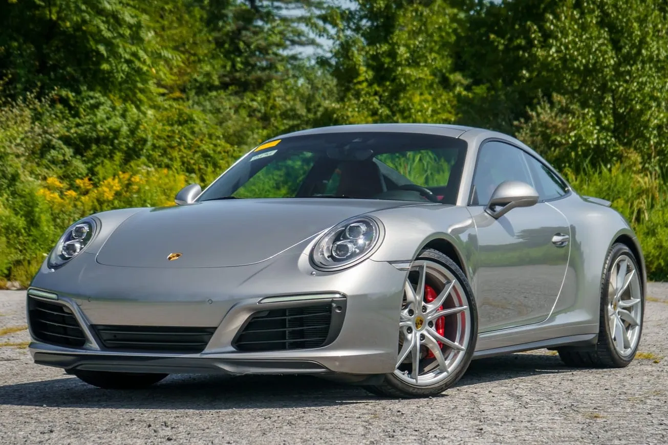 2017 Porsche 911 Carrera 4S