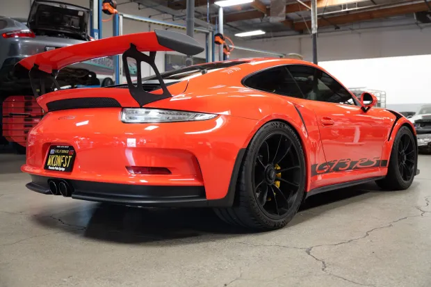 2016 911 GT3 RS photo 2