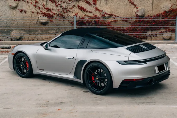 2022 911 Targa 4 GTS photo 2