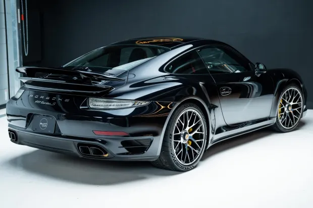 2015 911 Turbo S photo 2